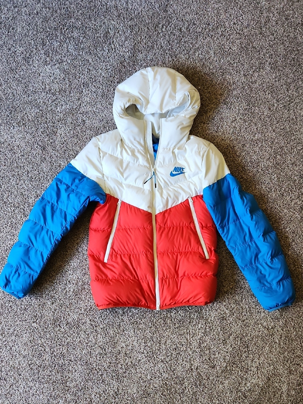 Nike Down Windrunner Puffer Jacket- Small